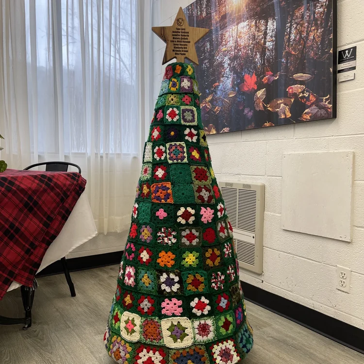 Crochetmas 2022, Eastern Kentucky 9